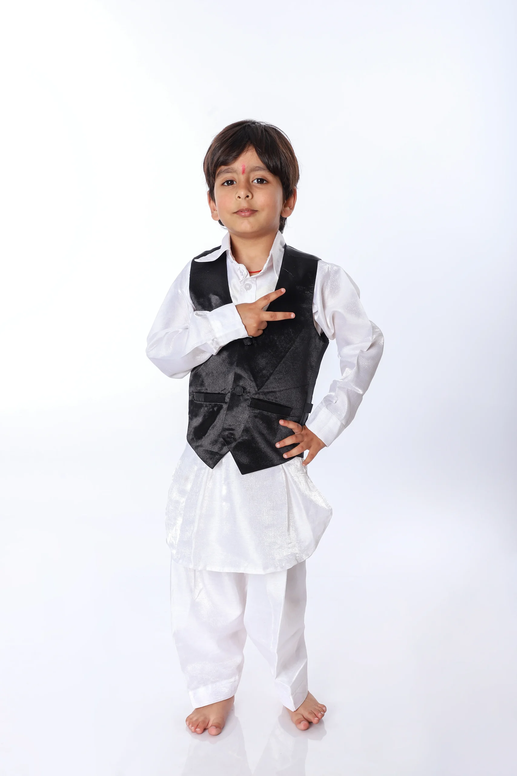 Pathani Fancy Dress Costume White Pathani Fancy Dress Costume White